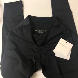 Shiny Black BY Leggings